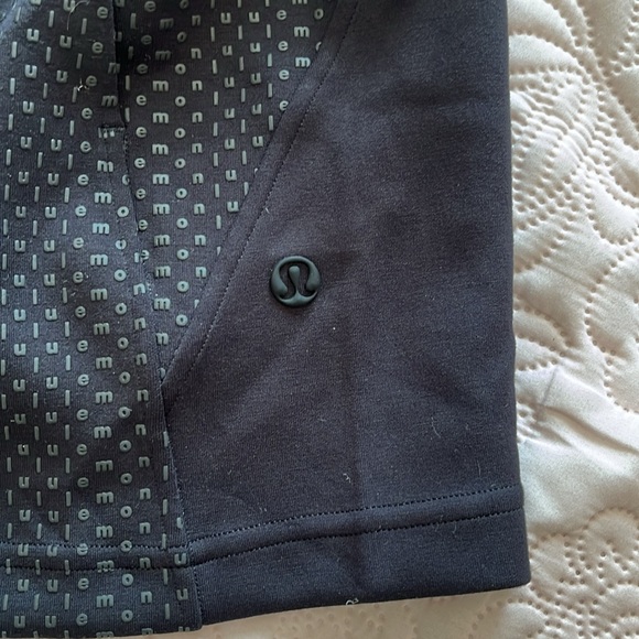 Lululemon Embossed Panel High Rise Shorts - Picture 10 of 14